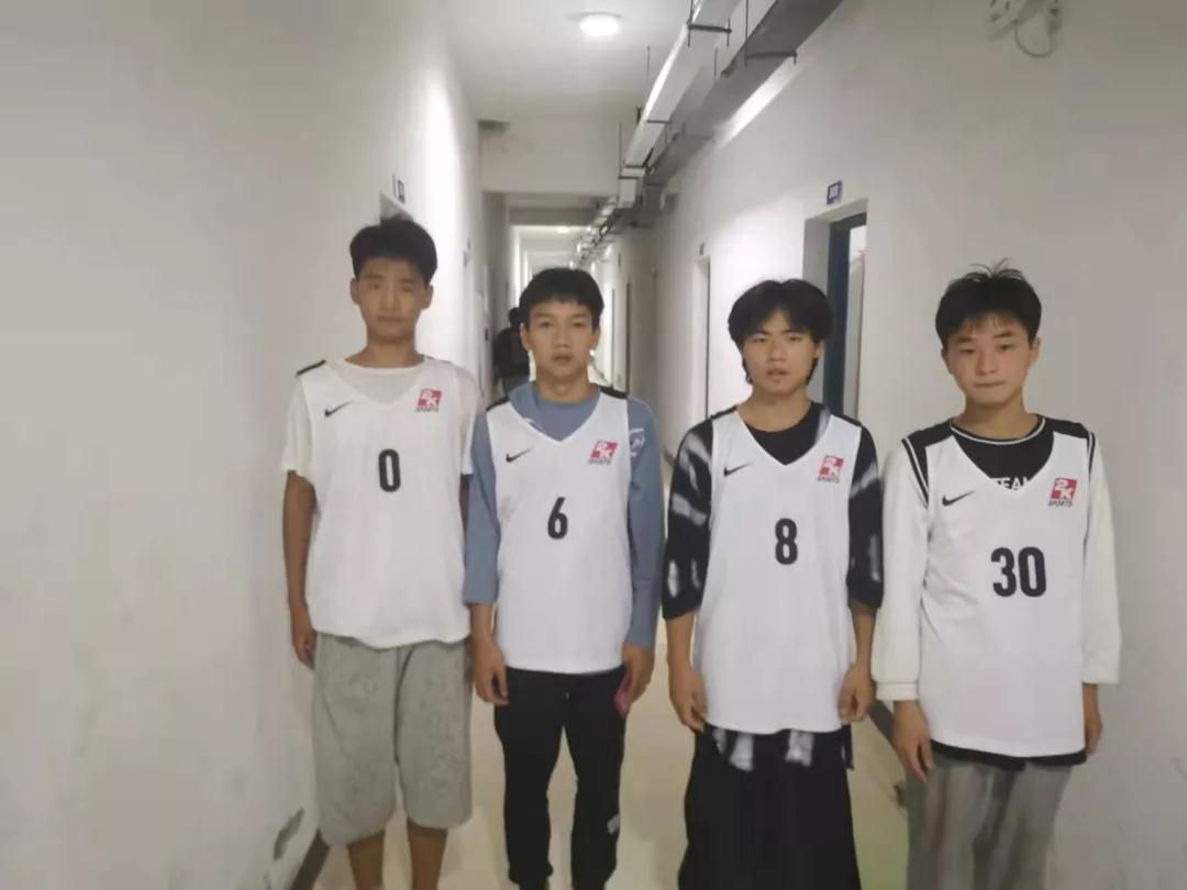 南昌向遠軌道技術(shù)學(xué)校2021級“新生杯”籃球賽圓滿落幕！