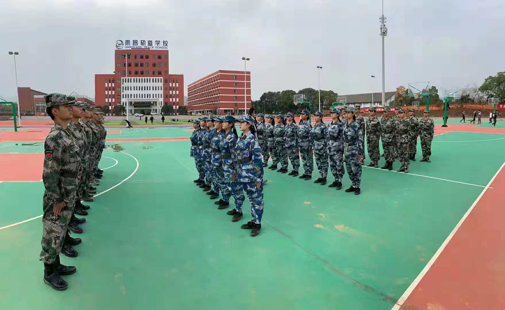 南昌向遠(yuǎn)軌道技術(shù)學(xué)校國(guó)旗護(hù)衛(wèi)隊(duì)