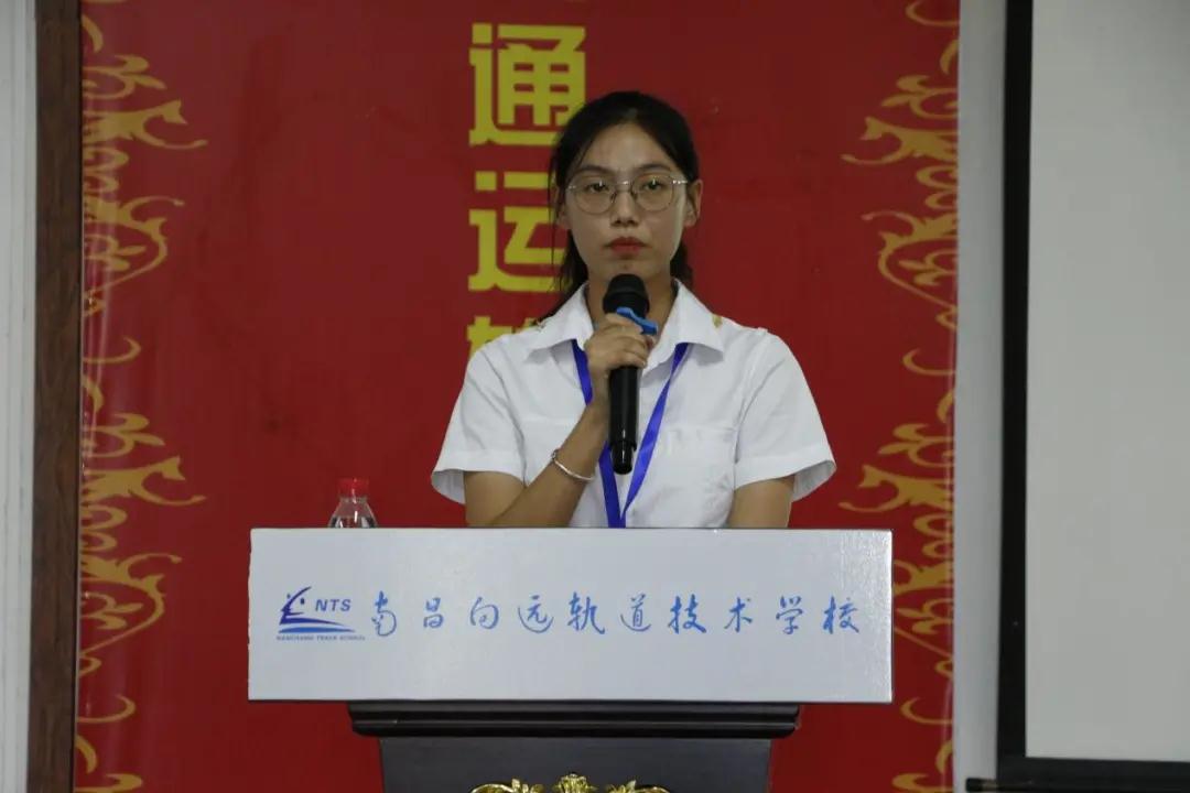 南昌向遠(yuǎn)軌道技術(shù)學(xué)校師徒結(jié)對(duì)薪火傳，青藍(lán)攜手促成長(zhǎng)