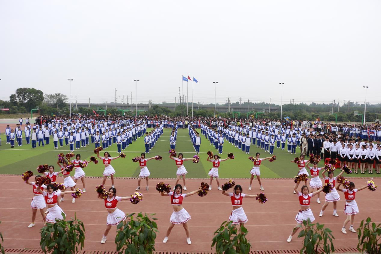 熱烈祝賀南昌向遠(yuǎn)軌道技術(shù)學(xué)校第十四屆運(yùn)動(dòng)會(huì)圓滿閉幕