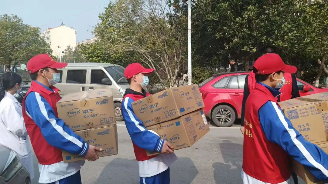 南昌向遠軌道技術學校青年志愿者協(xié)會開展3·3“愛耳日”志愿服務活動