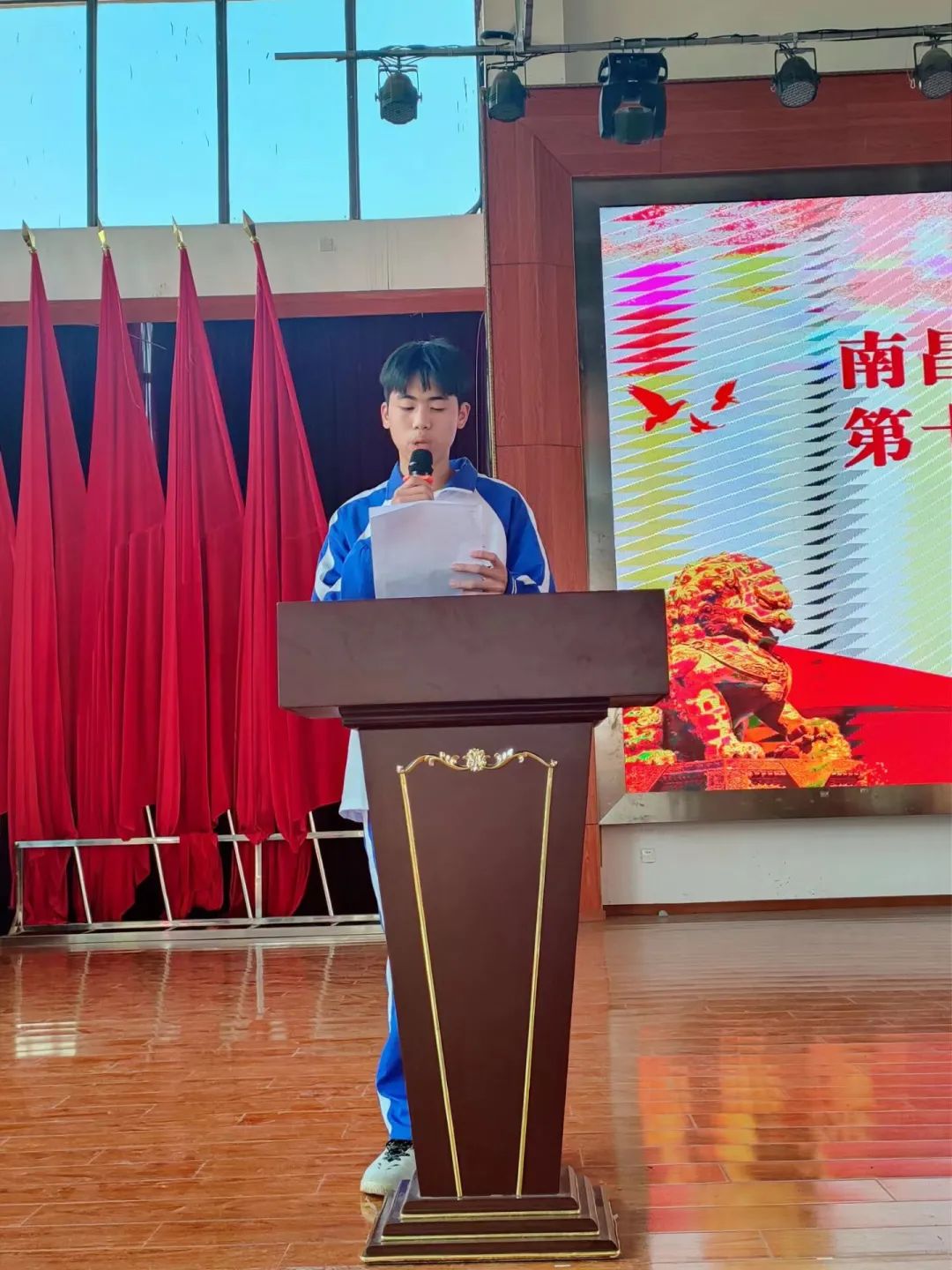 南昌向遠軌道技術(shù)學(xué)校舉行第十五期團校開班儀式