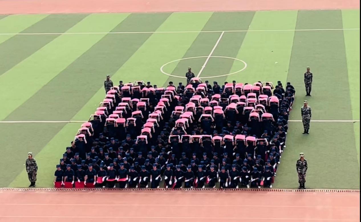 南昌向遠軌道學校2022年秋季新生素質拓展活動 匯報表演暨總結表彰大會隆重舉行