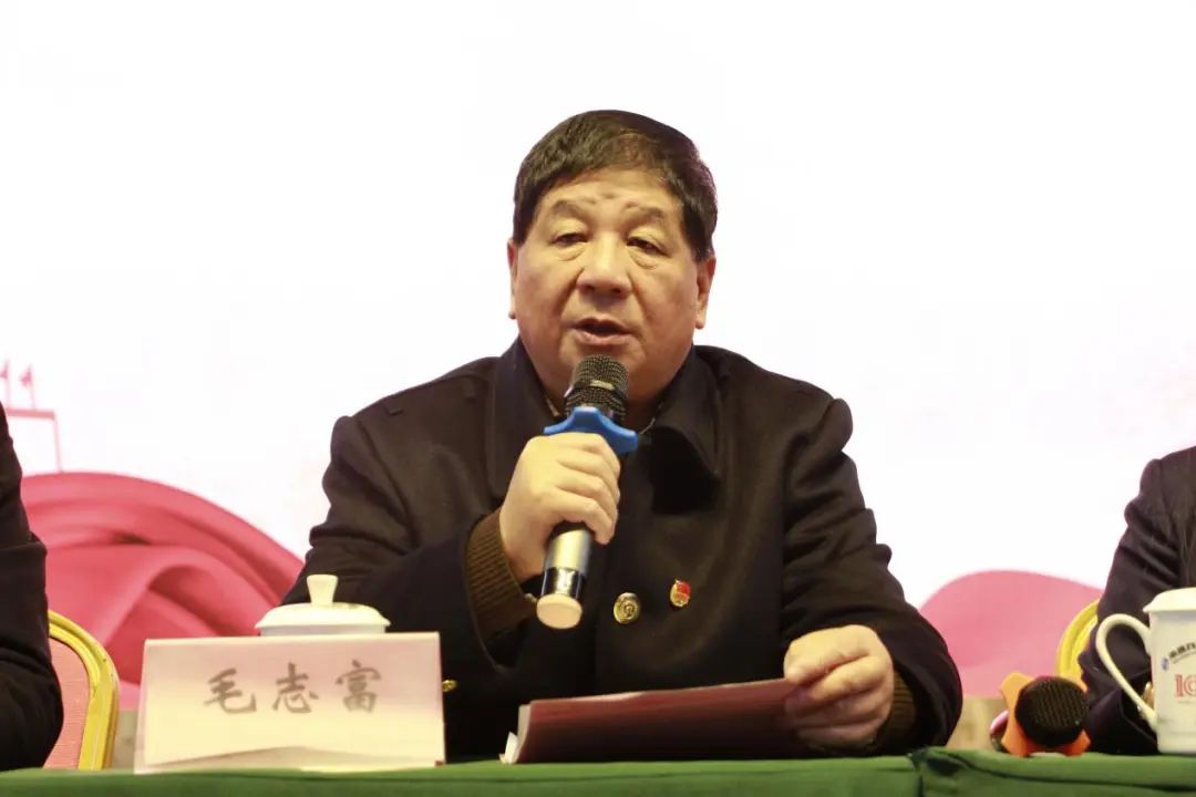 南昌向遠軌道技術(shù)學(xué)校紀(jì)念“一二·九”愛國運動暨新團員入團宣誓儀式