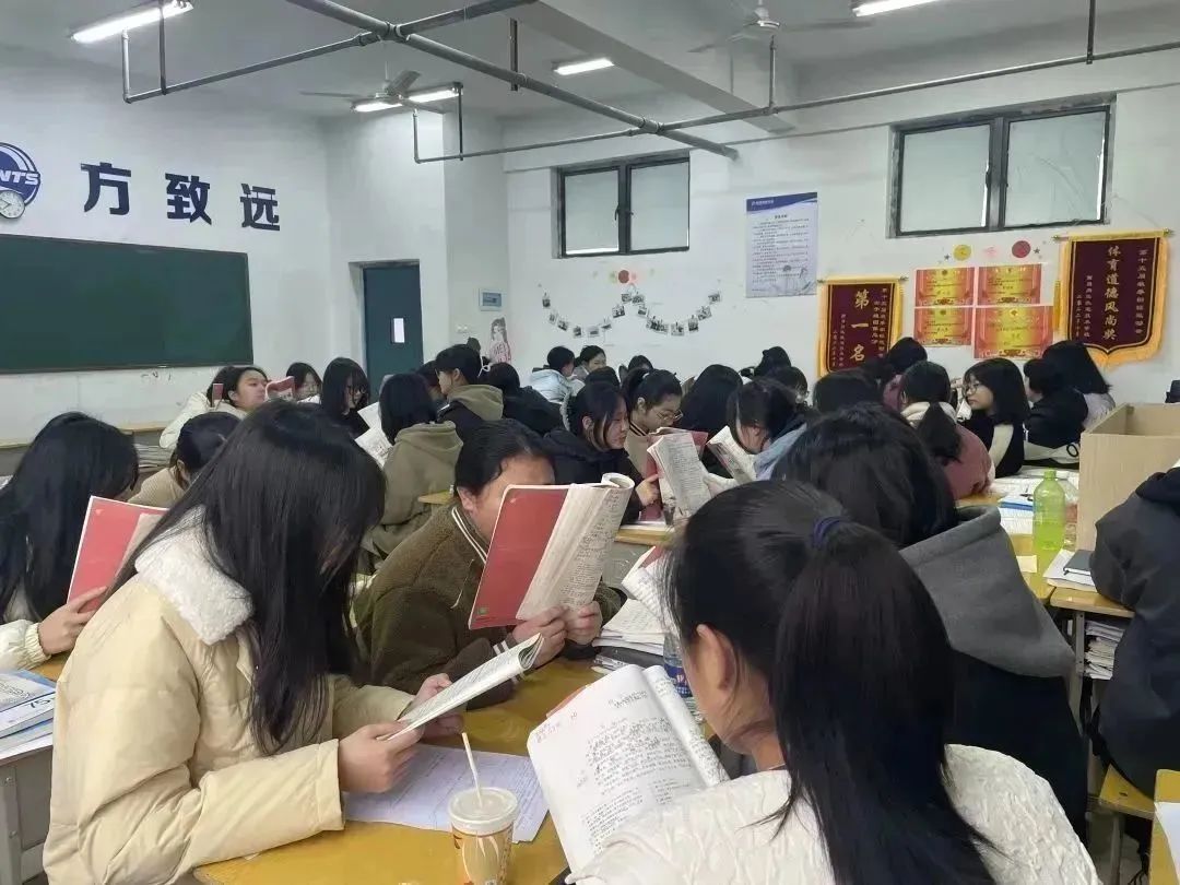 南昌向遠軌道技術(shù)學(xué)校晨讀 別樣出彩！