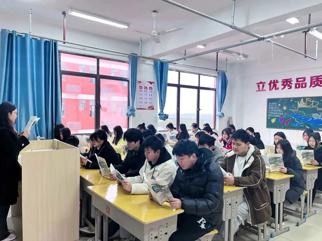 南昌向遠軌道技術(shù)學(xué)校晨讀 別樣出彩！