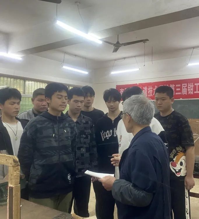 展風(fēng)采，促提高|南昌向遠(yuǎn)軌道技術(shù)學(xué)校機(jī)車系開展公開課活動(dòng)