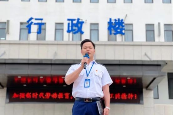 南昌向遠軌道技術(shù)學(xué)校開展勞動教育宣傳展示活動動員大會