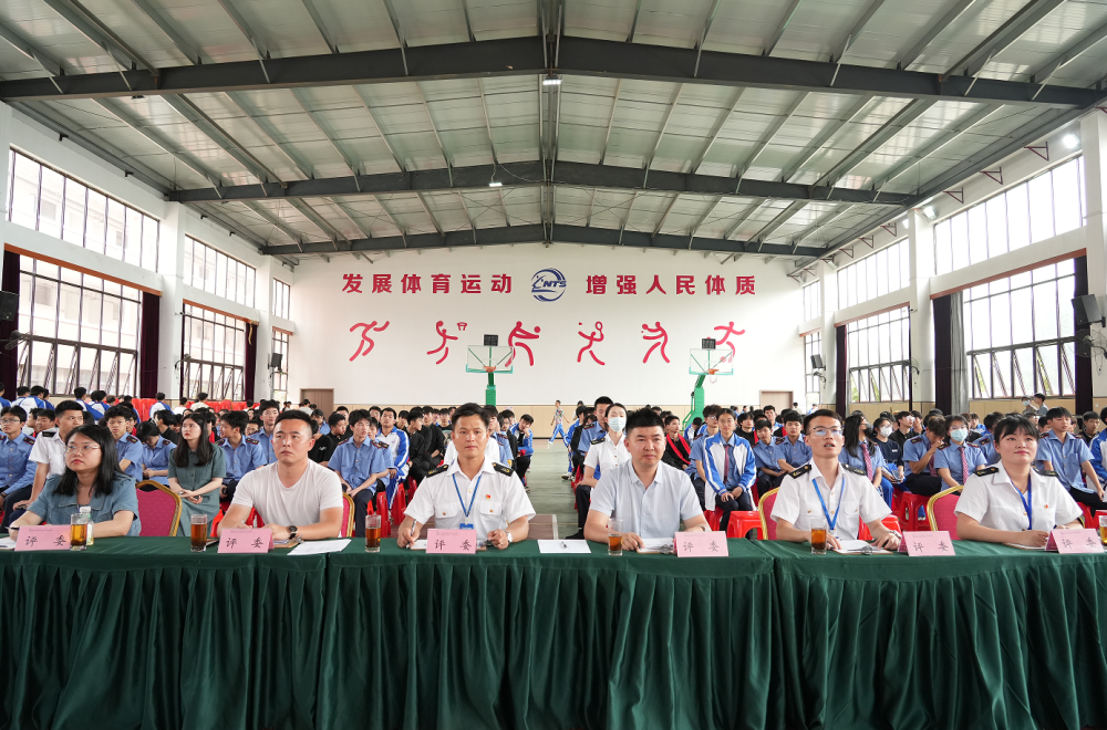 南昌向遠(yuǎn)軌道技術(shù)學(xué)校第五屆校園文化節(jié)系列活動(dòng)之“青春心向黨，弘揚(yáng)五四情”大合唱比賽