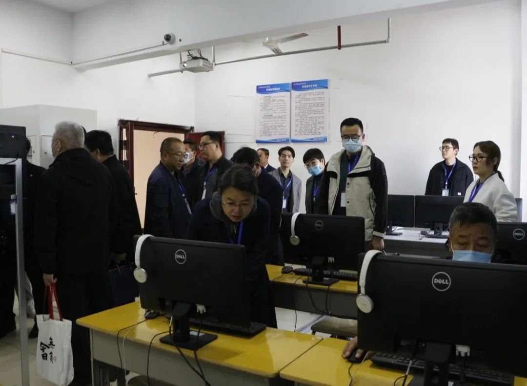 內(nèi)蒙古呼倫貝爾市職業(yè)教育校長能力提升研修班來南昌向遠軌道技術(shù)學(xué)校參觀交流