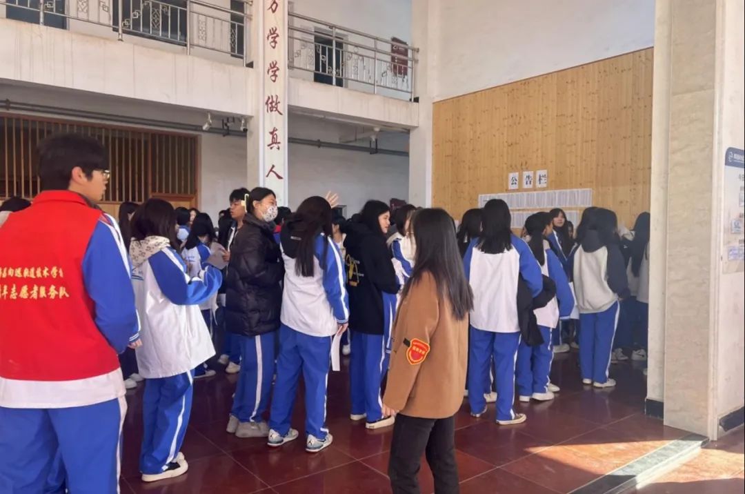 南昌向遠軌道技術(shù)學(xué)校開展學(xué)生健康體檢活動
