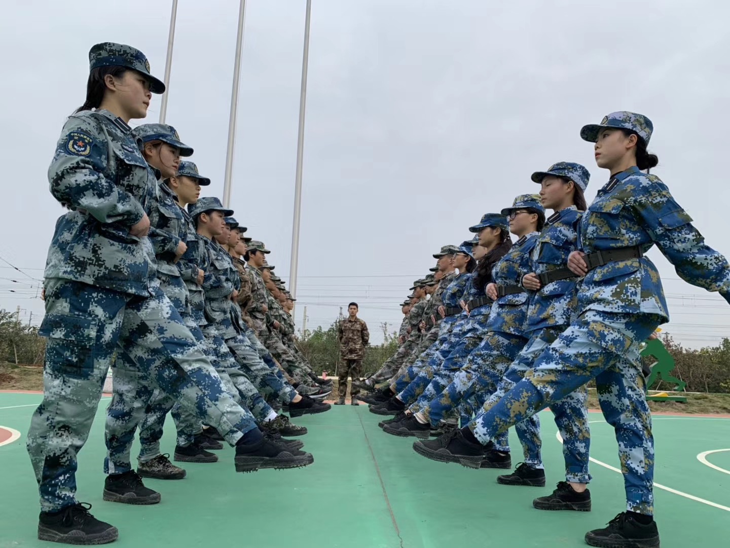 南昌向遠(yuǎn)軌道技術(shù)學(xué)校國(guó)旗護(hù)衛(wèi)隊(duì)