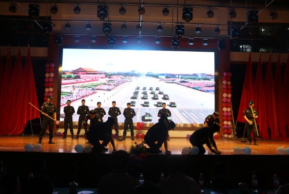 南昌向遠軌道技術(shù)學(xué)校舉行慶祝新中國成立70周年系列活動
