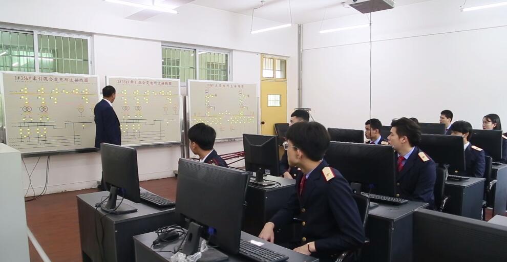 南昌向遠軌道技術(shù)學(xué)校牽引供電實訓(xùn)中心