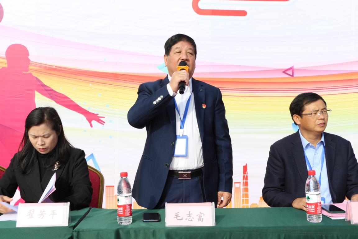 熱烈祝賀南昌向遠軌道技術(shù)學校第十三屆秋季田徑運動會開幕