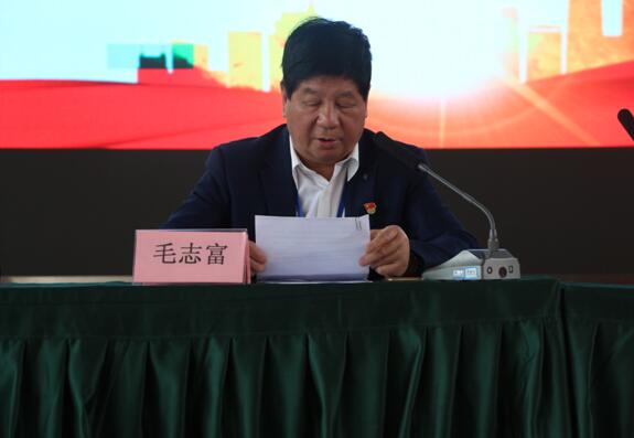 南昌向遠軌道技術學校新團員入團宣誓儀式暨“五四”表彰大會順利舉行