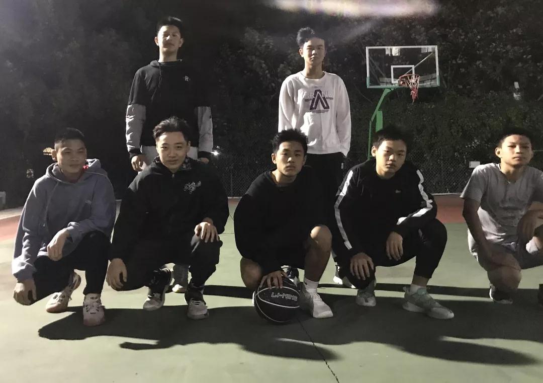 南昌向遠軌道技術(shù)學(xué)校2021級“新生杯”籃球賽圓滿落幕！