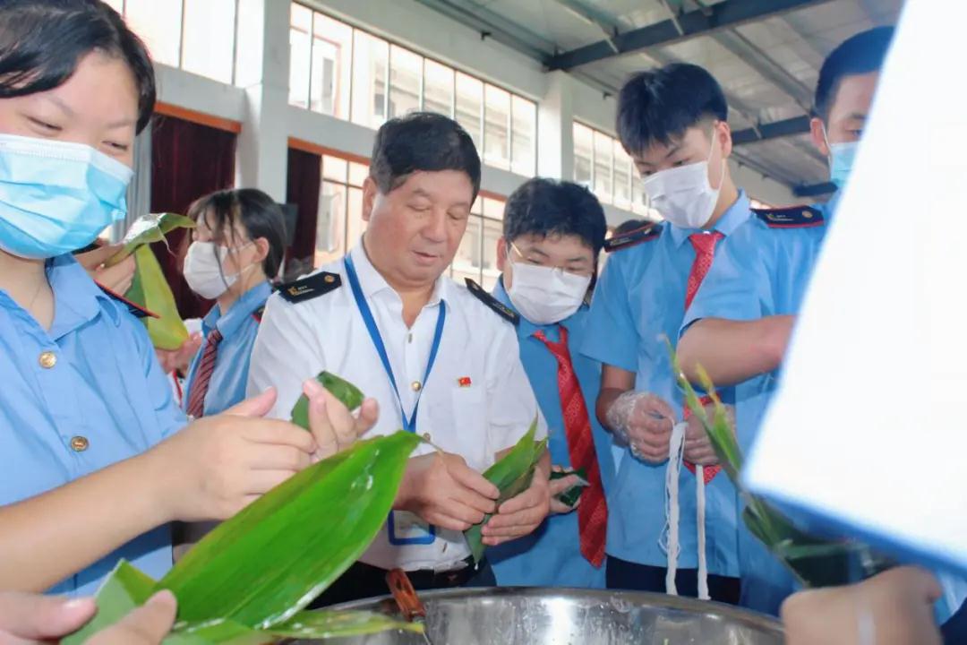 感受傳統(tǒng)文化，弘揚(yáng)愛國精神 南昌向遠(yuǎn)軌道技術(shù)學(xué)校開展端午節(jié)系列活動