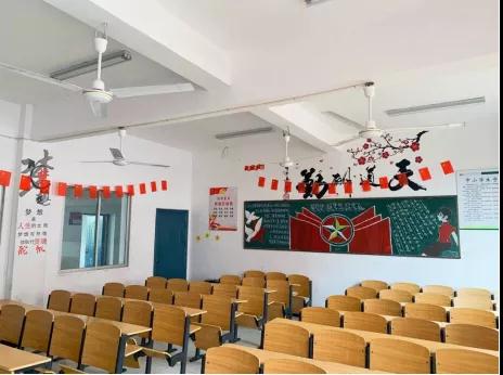 南昌向遠(yuǎn)軌道技術(shù)學(xué)校開展慶祝建黨100周年之班級文化建設(shè)評比活動