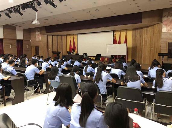 南昌向遠(yuǎn)軌道技術(shù)學(xué)校2018廣鐵集團暑假專業(yè)社會實習(xí)活動